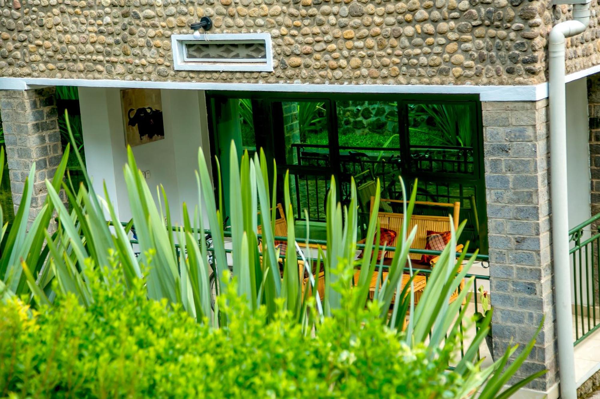 Karisimbi Cave Resort Ruhengeri Exterior photo